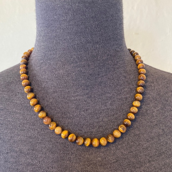 Tiger’s Eye Gemstone Necklace - Picture 2 of 5